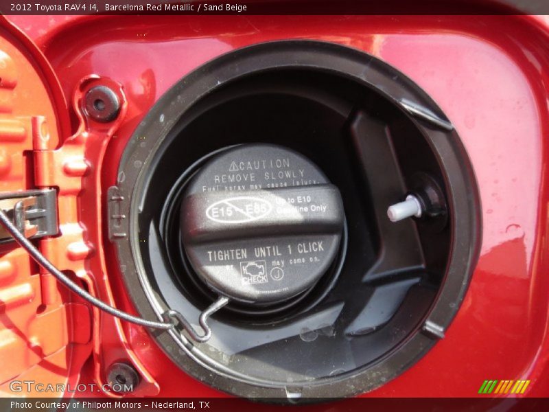 Barcelona Red Metallic / Sand Beige 2012 Toyota RAV4 I4