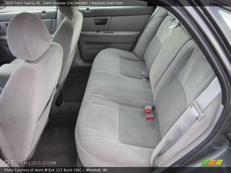 Dark Shadow Grey Metallic / Medium/Dark Flint 2005 Ford Taurus SE