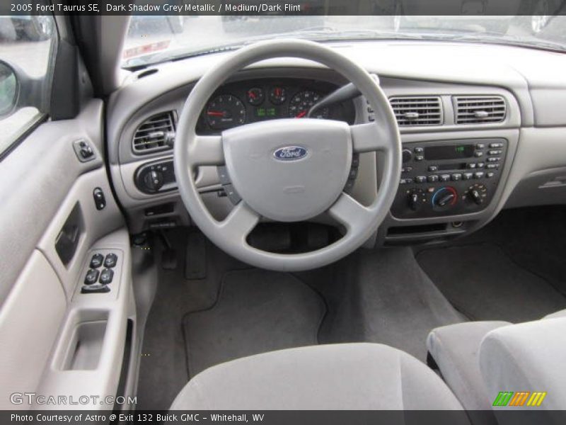 Dark Shadow Grey Metallic / Medium/Dark Flint 2005 Ford Taurus SE