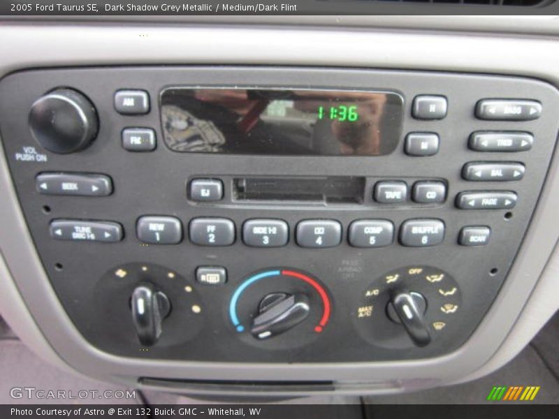 Dark Shadow Grey Metallic / Medium/Dark Flint 2005 Ford Taurus SE