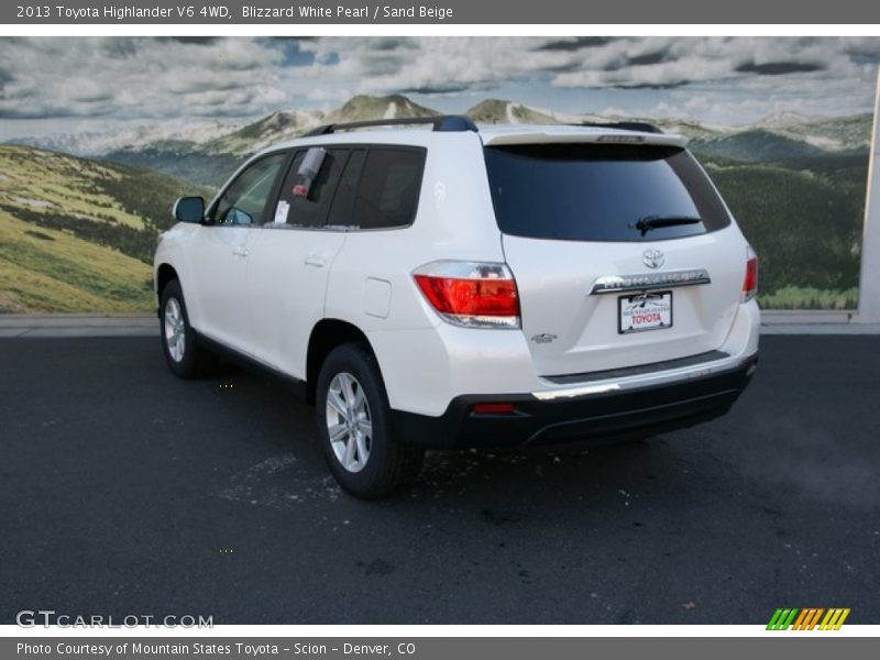 Blizzard White Pearl / Sand Beige 2013 Toyota Highlander V6 4WD