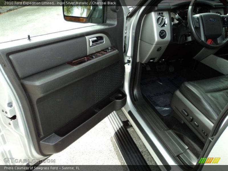 Ingot Silver Metallic / Charcoal Black 2010 Ford Expedition Limited