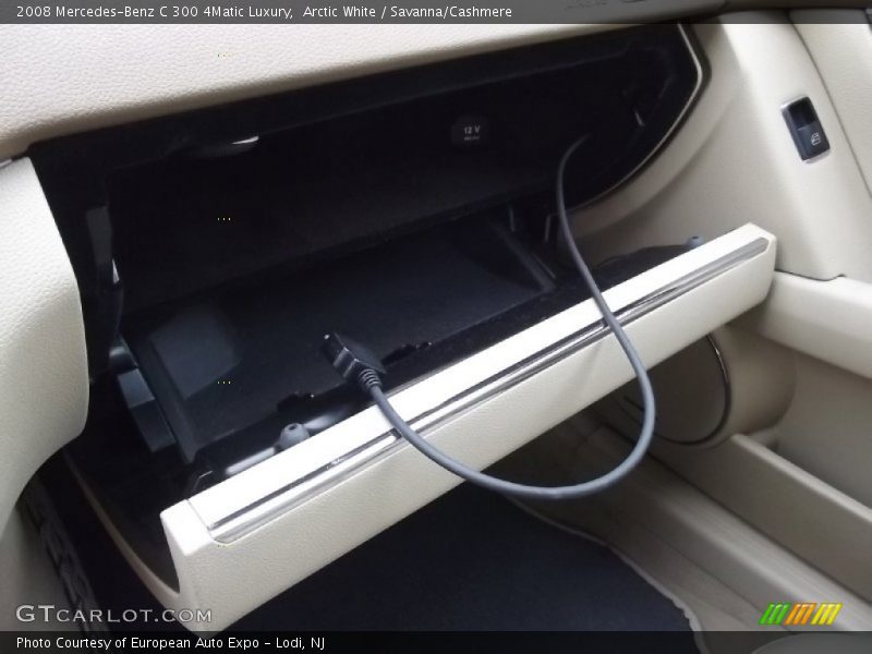 Arctic White / Savanna/Cashmere 2008 Mercedes-Benz C 300 4Matic Luxury