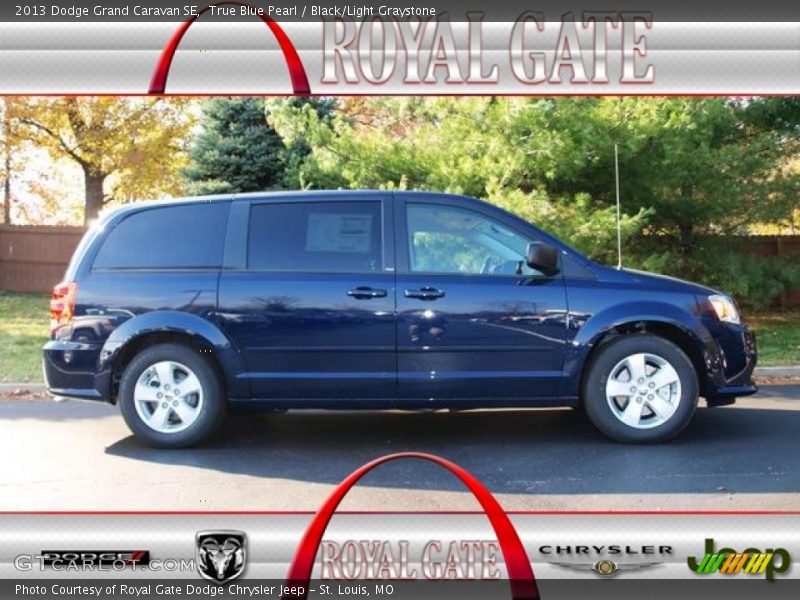 True Blue Pearl / Black/Light Graystone 2013 Dodge Grand Caravan SE