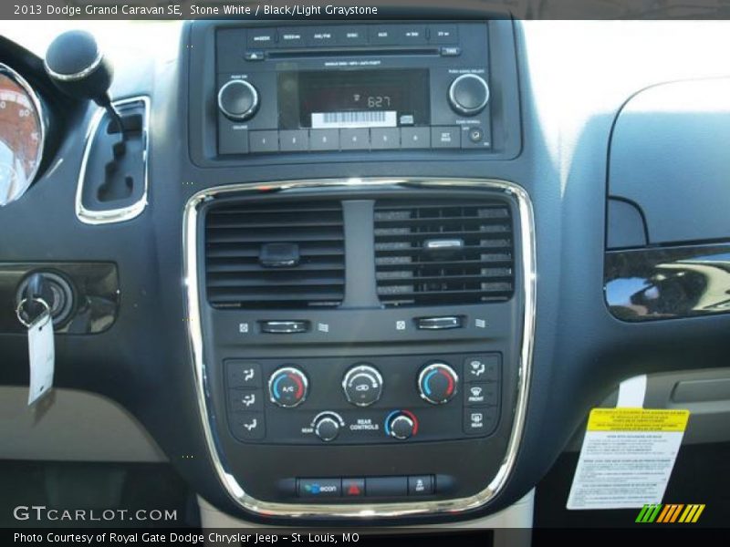 Stone White / Black/Light Graystone 2013 Dodge Grand Caravan SE