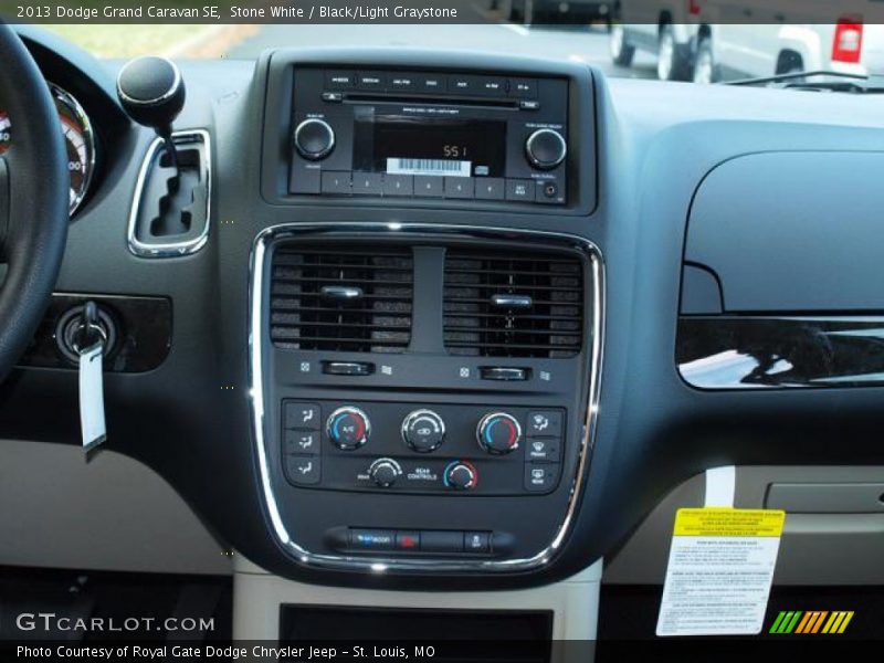 Stone White / Black/Light Graystone 2013 Dodge Grand Caravan SE