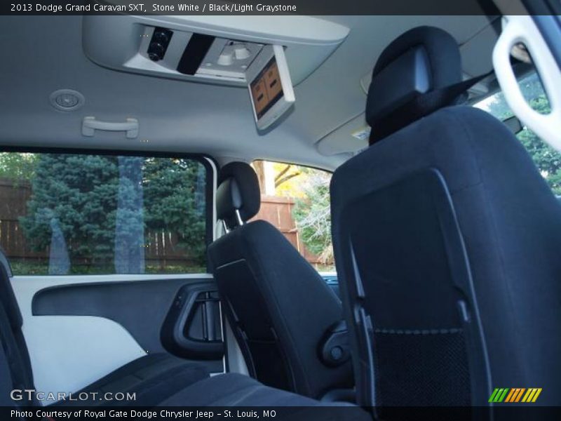 Stone White / Black/Light Graystone 2013 Dodge Grand Caravan SXT