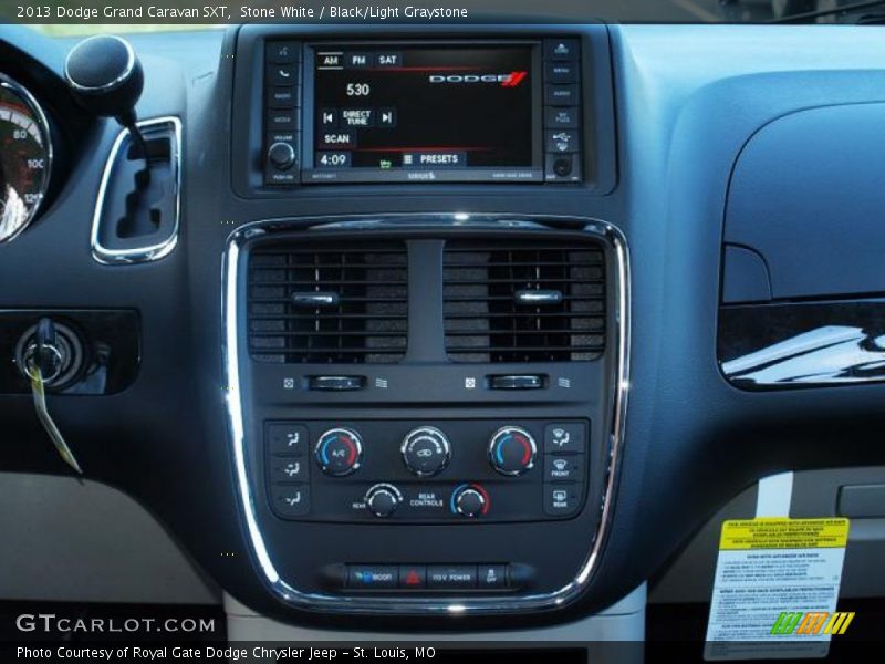 Stone White / Black/Light Graystone 2013 Dodge Grand Caravan SXT