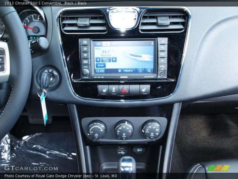 Controls of 2013 200 S Convertible