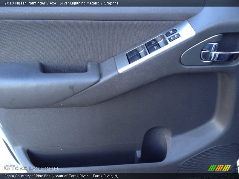 Silver Lightning Metallic / Graphite 2010 Nissan Pathfinder S 4x4