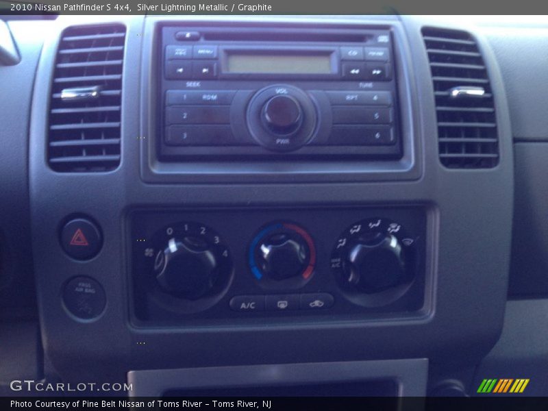 Silver Lightning Metallic / Graphite 2010 Nissan Pathfinder S 4x4