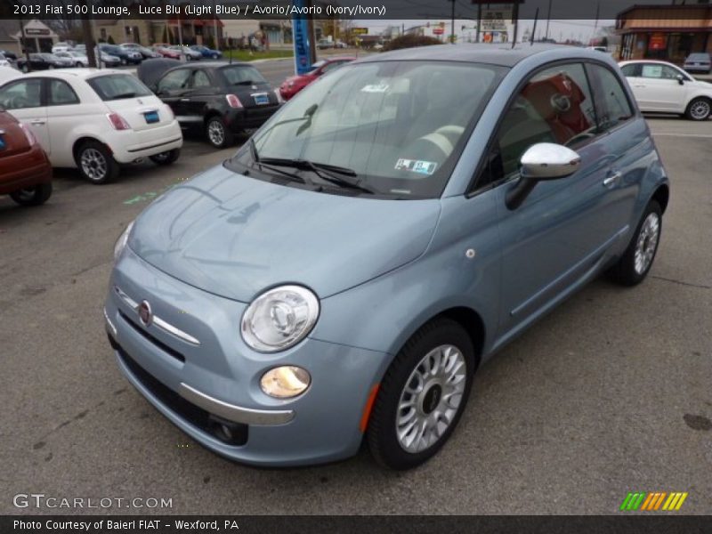 Front 3/4 View of 2013 500 Lounge