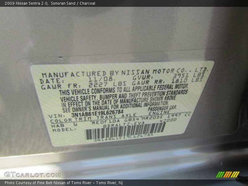 Sonoran Sand / Charcoal 2009 Nissan Sentra 2.0
