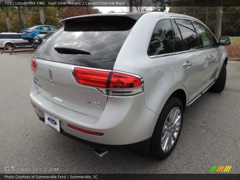 Ingot Silver Metallic / Canyon/Charcoal Black 2011 Lincoln MKX FWD