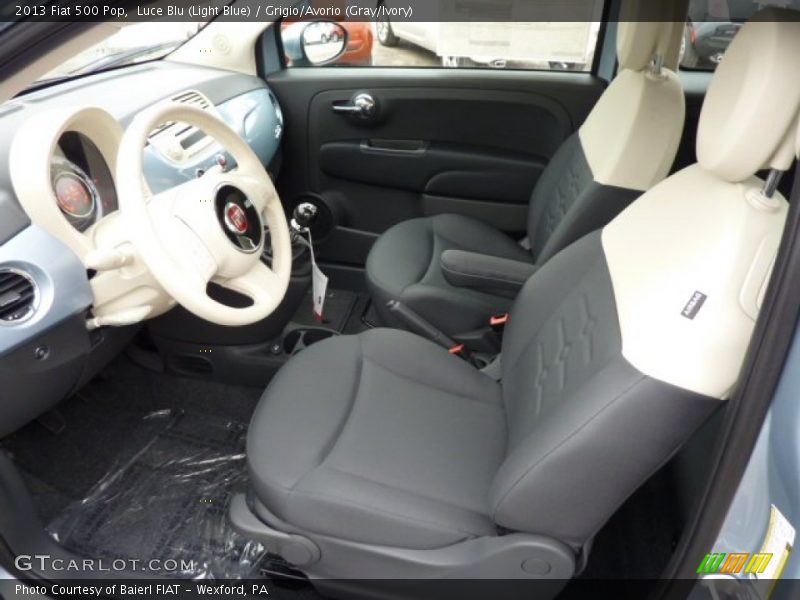 Luce Blu (Light Blue) / Grigio/Avorio (Gray/Ivory) 2013 Fiat 500 Pop