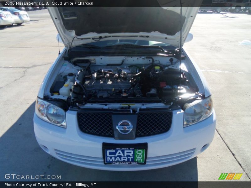 Cloud White / Charcoal 2006 Nissan Sentra 1.8