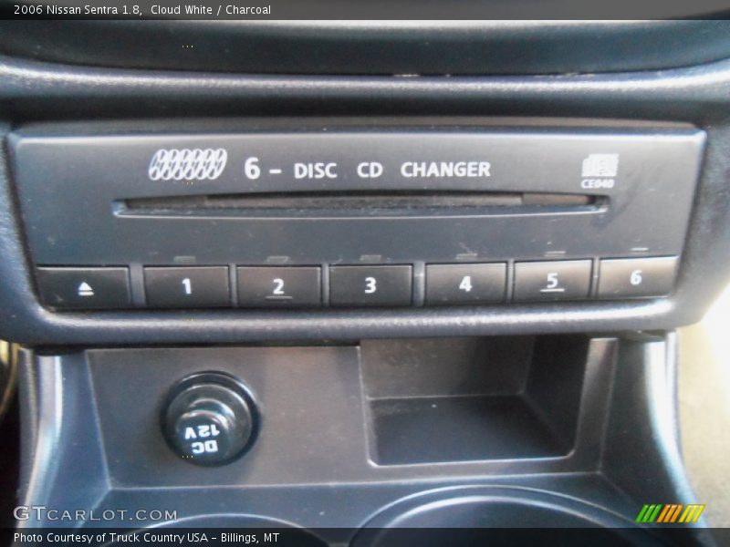 Cloud White / Charcoal 2006 Nissan Sentra 1.8