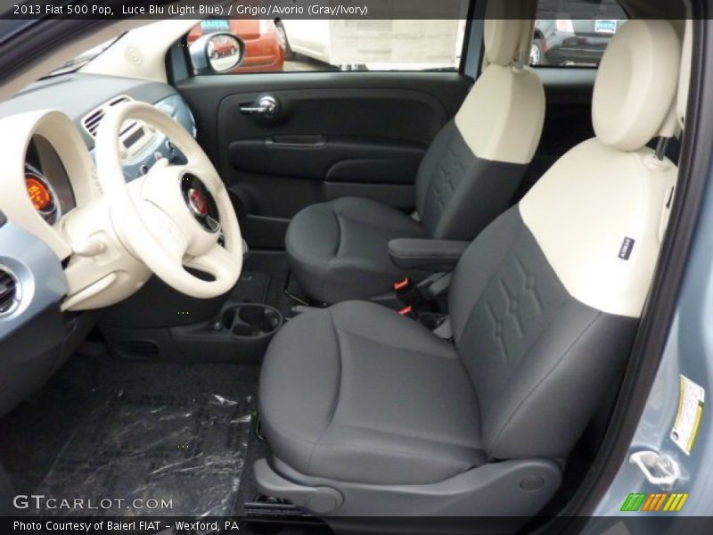 Luce Blu (Light Blue) / Grigio/Avorio (Gray/Ivory) 2013 Fiat 500 Pop