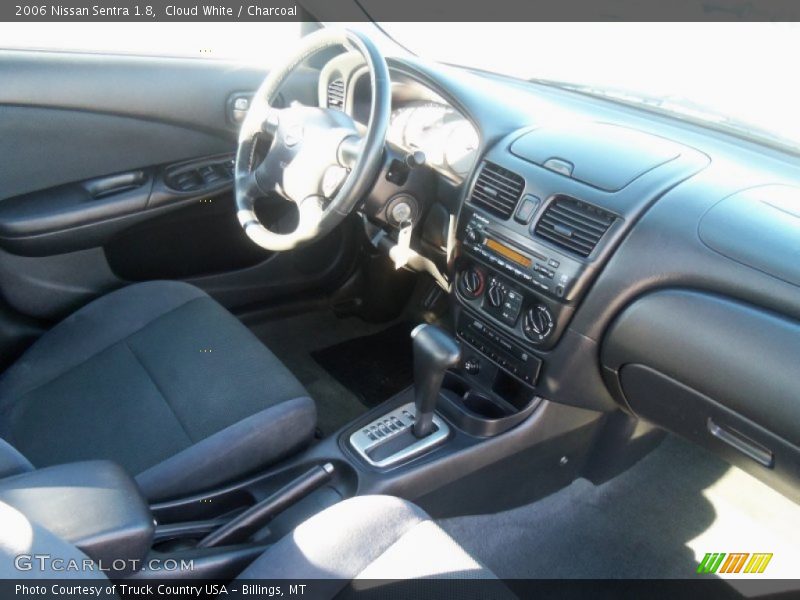 Cloud White / Charcoal 2006 Nissan Sentra 1.8