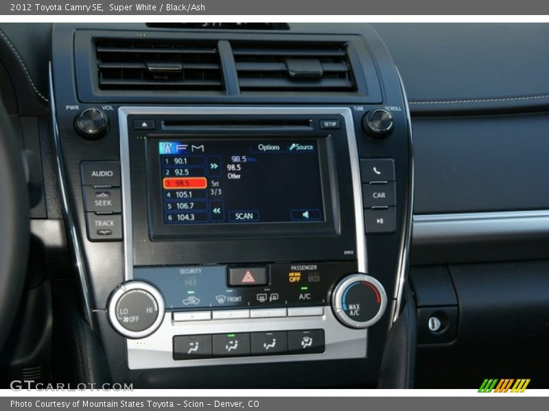Super White / Black/Ash 2012 Toyota Camry SE