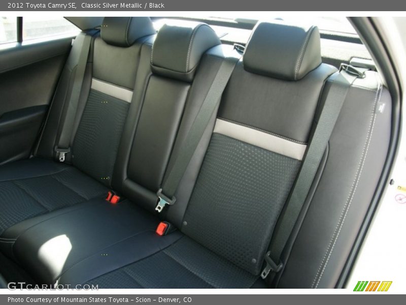 Classic Silver Metallic / Black 2012 Toyota Camry SE