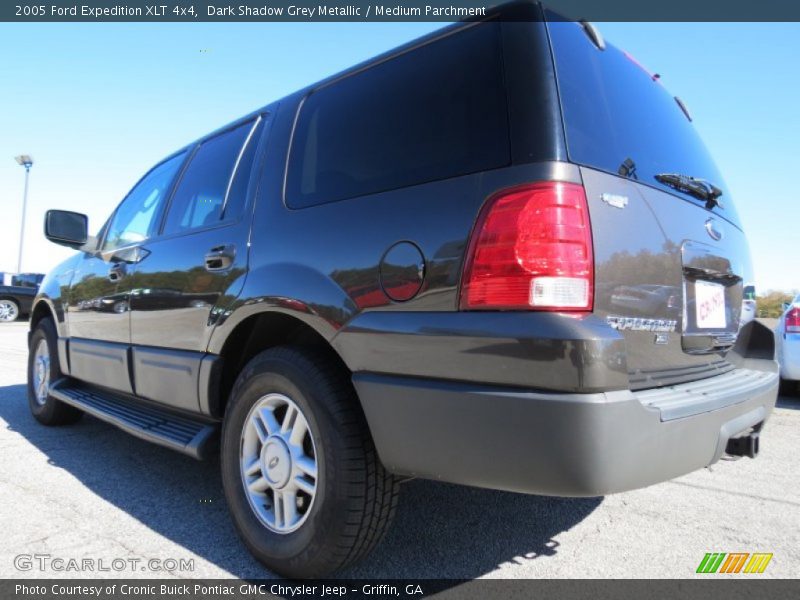 Dark Shadow Grey Metallic / Medium Parchment 2005 Ford Expedition XLT 4x4