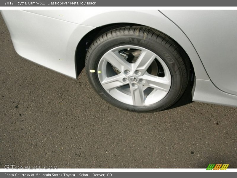 Classic Silver Metallic / Black 2012 Toyota Camry SE