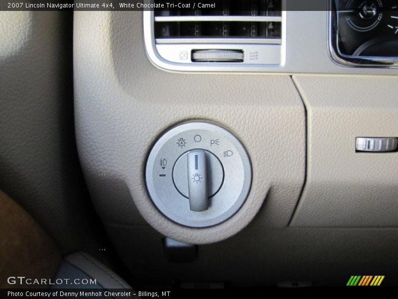 Controls of 2007 Navigator Ultimate 4x4