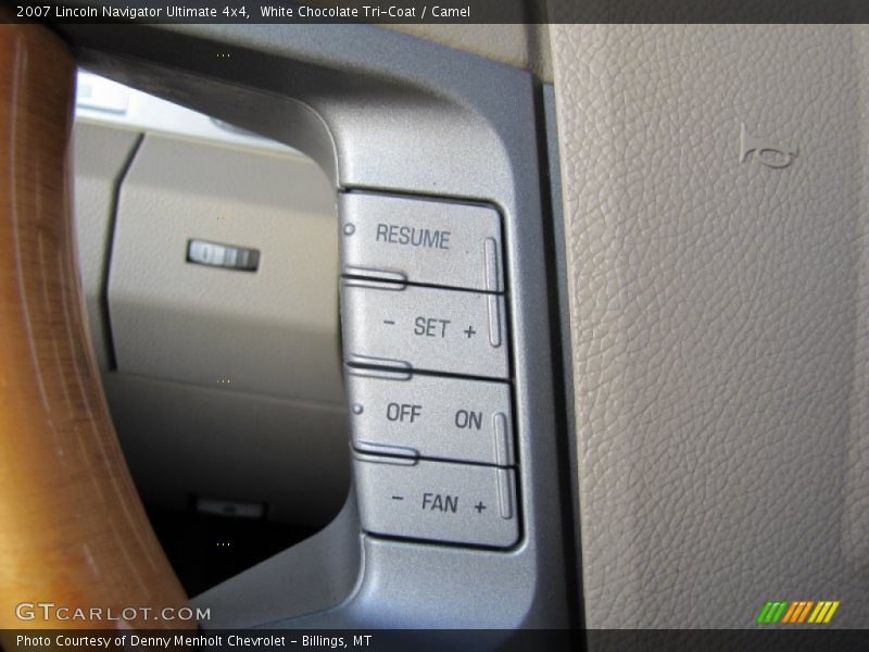 Controls of 2007 Navigator Ultimate 4x4