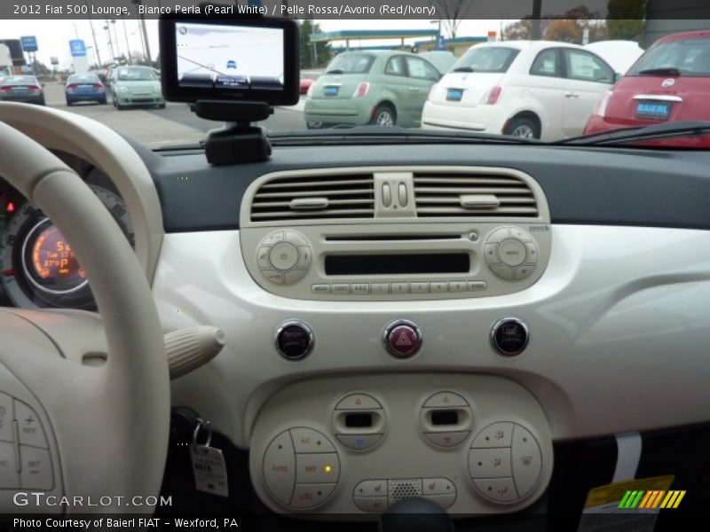 Bianco Perla (Pearl White) / Pelle Rossa/Avorio (Red/Ivory) 2012 Fiat 500 Lounge