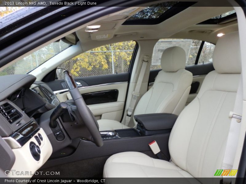 Front Seat of 2013 MKS AWD