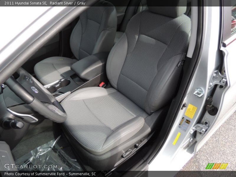 Radiant Silver / Gray 2011 Hyundai Sonata SE