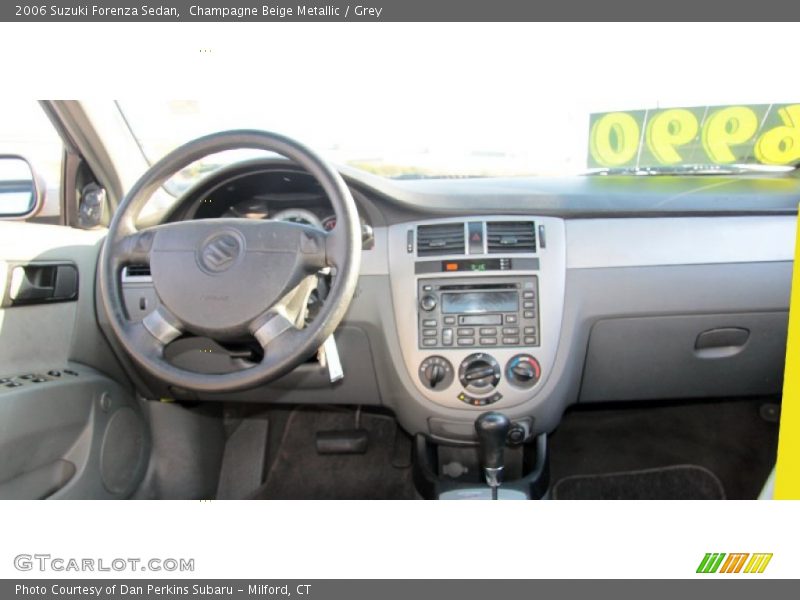 Champagne Beige Metallic / Grey 2006 Suzuki Forenza Sedan