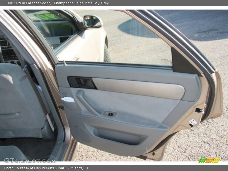 Champagne Beige Metallic / Grey 2006 Suzuki Forenza Sedan
