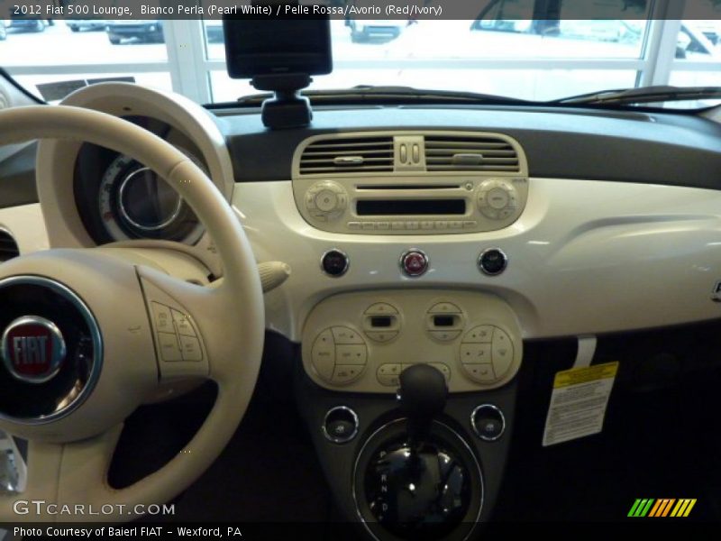 Bianco Perla (Pearl White) / Pelle Rossa/Avorio (Red/Ivory) 2012 Fiat 500 Lounge