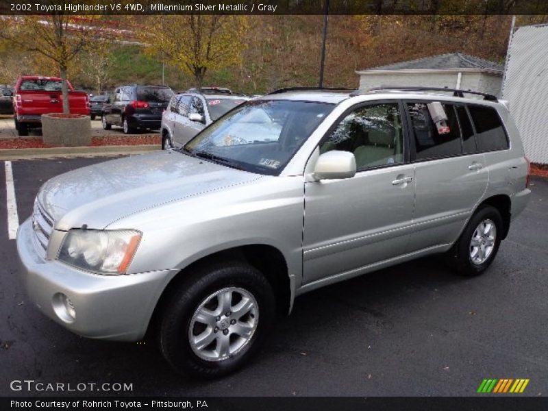 Millennium Silver Metallic / Gray 2002 Toyota Highlander V6 4WD