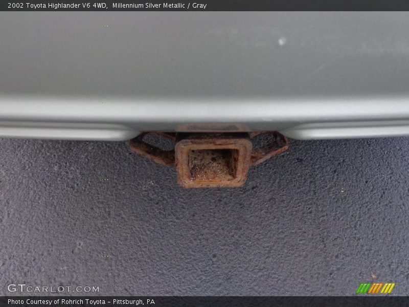 Millennium Silver Metallic / Gray 2002 Toyota Highlander V6 4WD