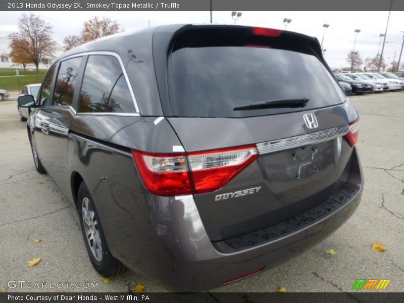 Smokey Topaz Metallic / Truffle 2013 Honda Odyssey EX