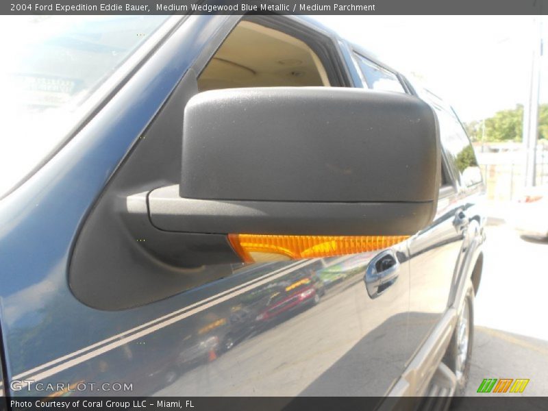 Medium Wedgewood Blue Metallic / Medium Parchment 2004 Ford Expedition Eddie Bauer
