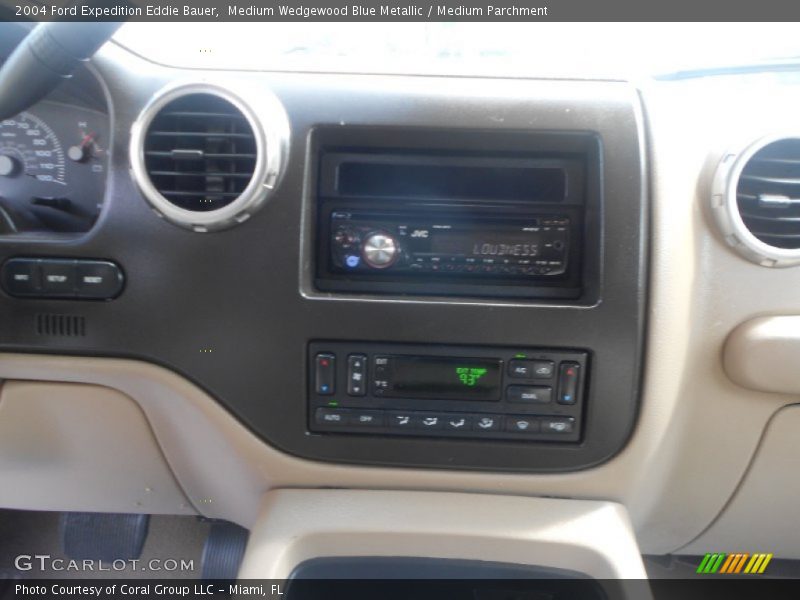 Medium Wedgewood Blue Metallic / Medium Parchment 2004 Ford Expedition Eddie Bauer