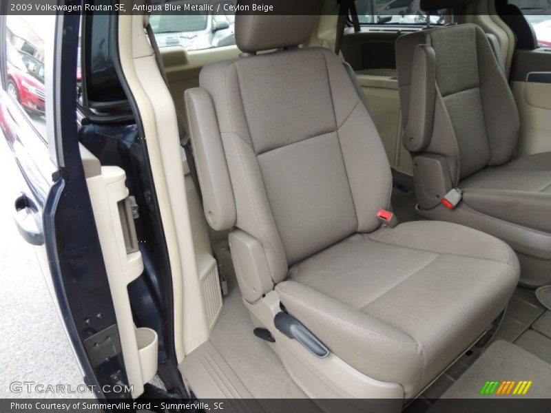 Antigua Blue Metallic / Ceylon Beige 2009 Volkswagen Routan SE