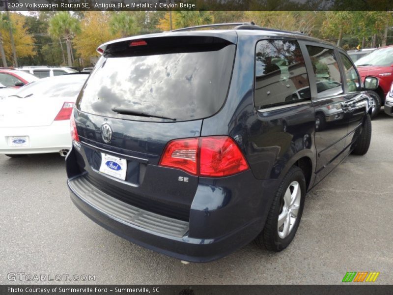 Antigua Blue Metallic / Ceylon Beige 2009 Volkswagen Routan SE