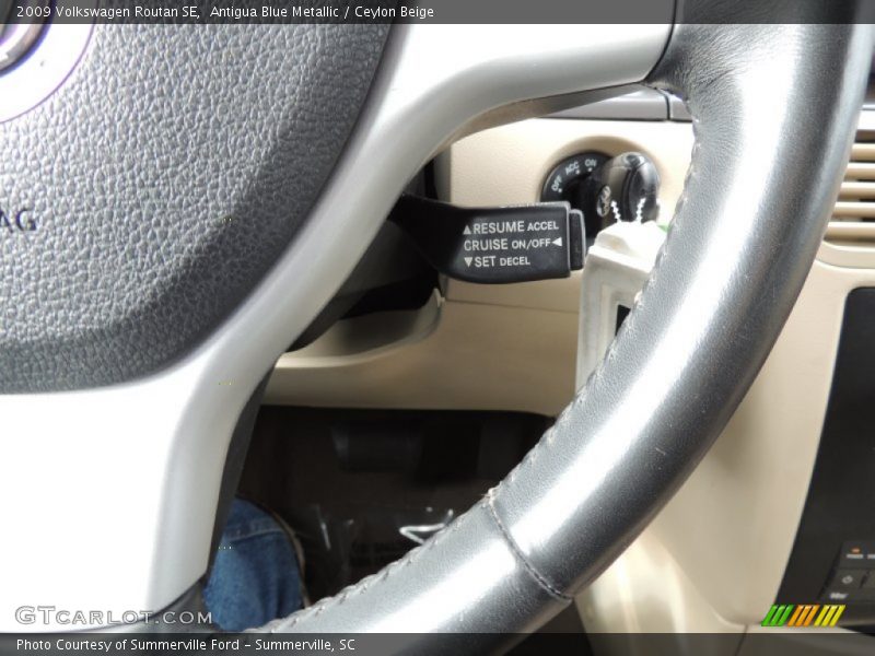 Antigua Blue Metallic / Ceylon Beige 2009 Volkswagen Routan SE