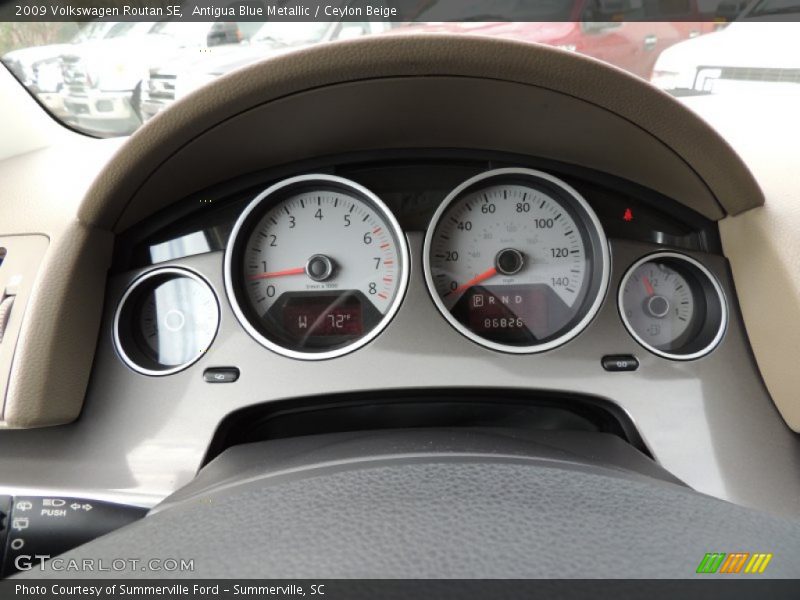 Antigua Blue Metallic / Ceylon Beige 2009 Volkswagen Routan SE