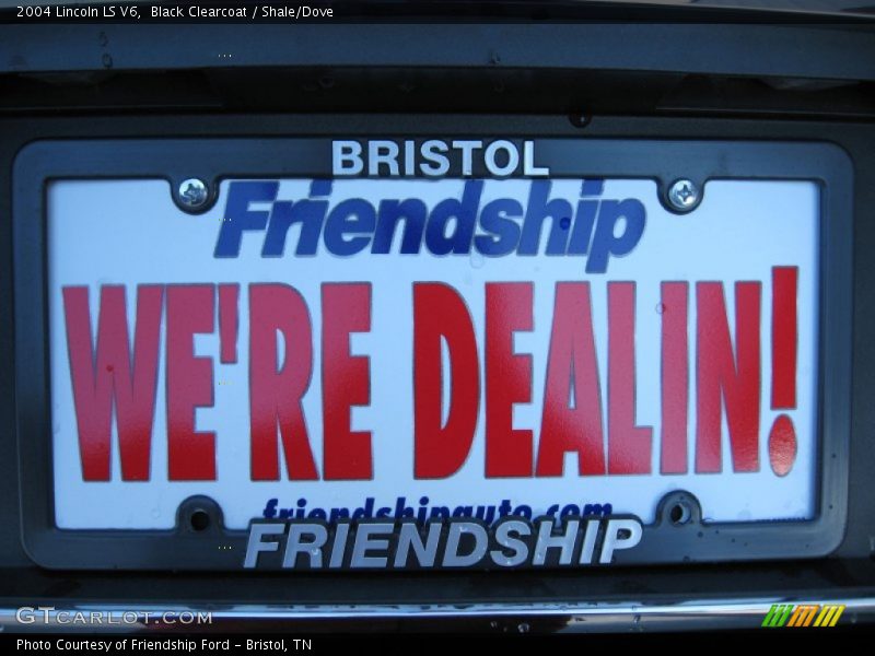 Black Clearcoat / Shale/Dove 2004 Lincoln LS V6