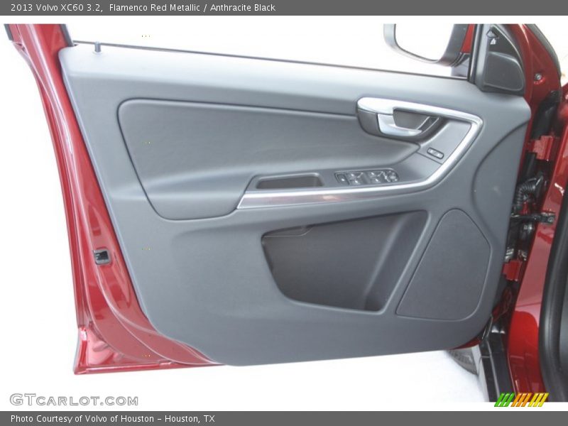 Flamenco Red Metallic / Anthracite Black 2013 Volvo XC60 3.2
