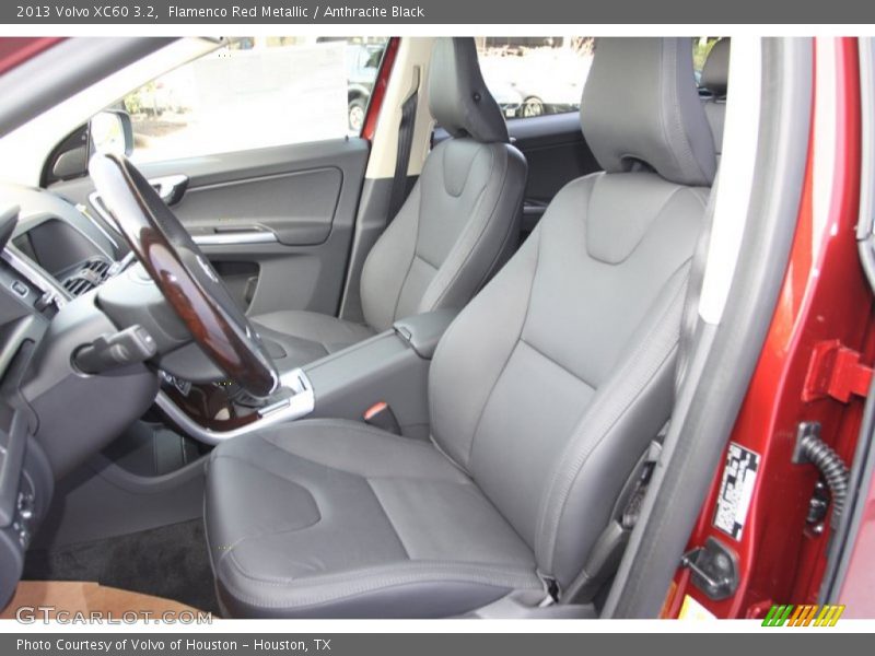 Flamenco Red Metallic / Anthracite Black 2013 Volvo XC60 3.2