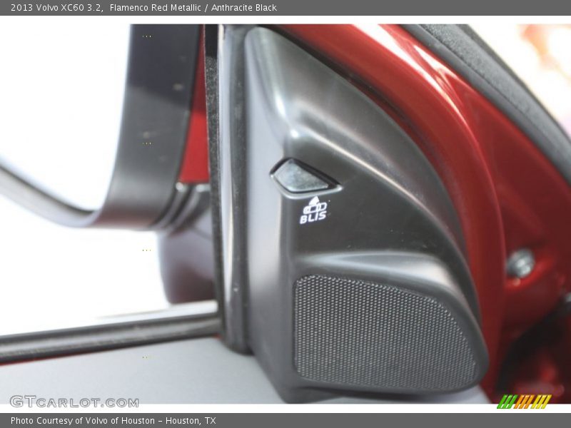 Flamenco Red Metallic / Anthracite Black 2013 Volvo XC60 3.2