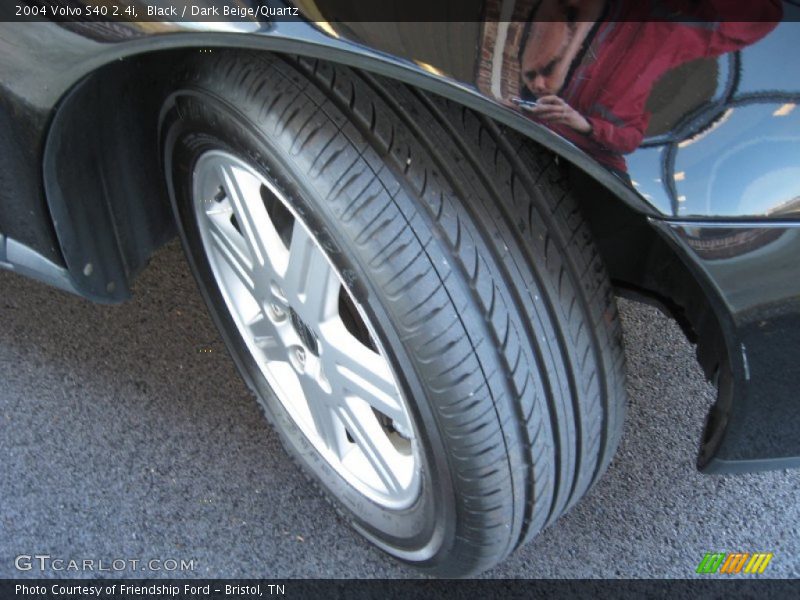 Black / Dark Beige/Quartz 2004 Volvo S40 2.4i