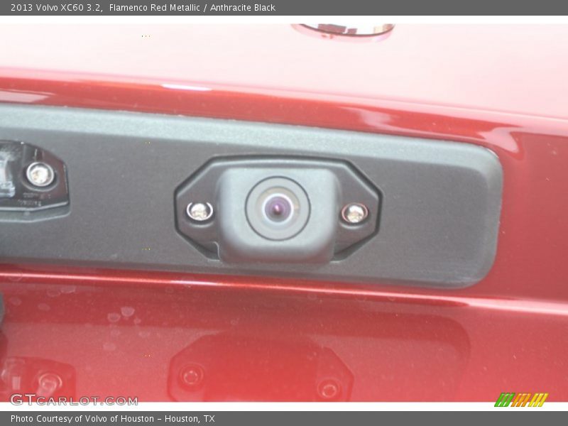 Flamenco Red Metallic / Anthracite Black 2013 Volvo XC60 3.2